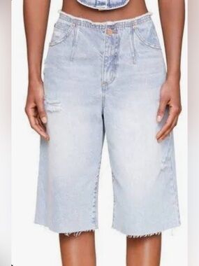 Avec Les Filles Light Wash Denim Distressed Bermuda Shorts Size 30